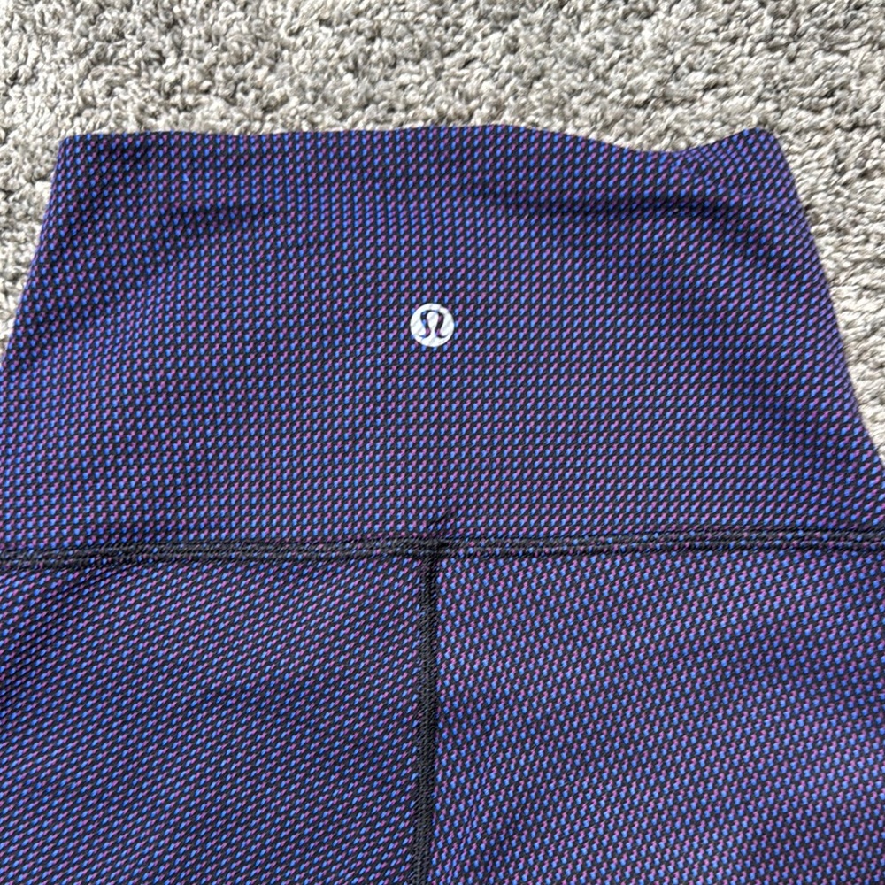Lululemon Patterned High Rise Legging - Picture 3 of 3